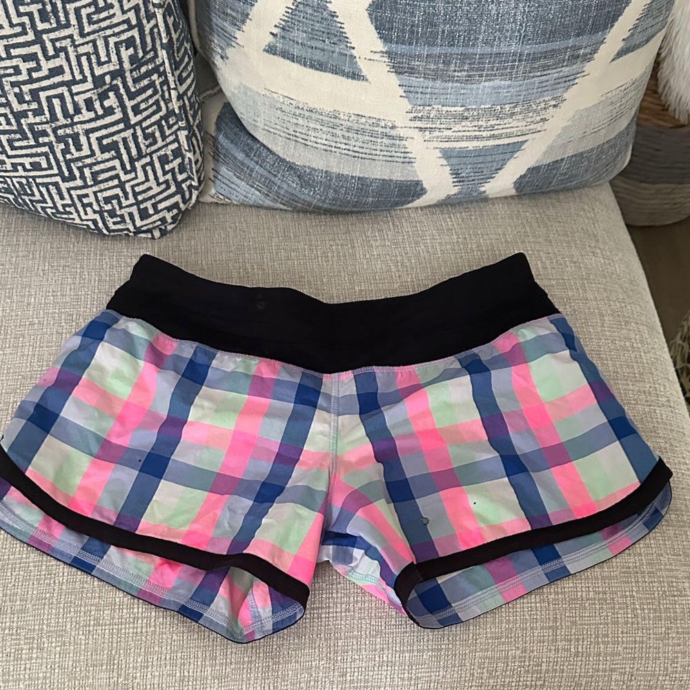 LULULEMON Plaid Women's Shorts - Multicolor